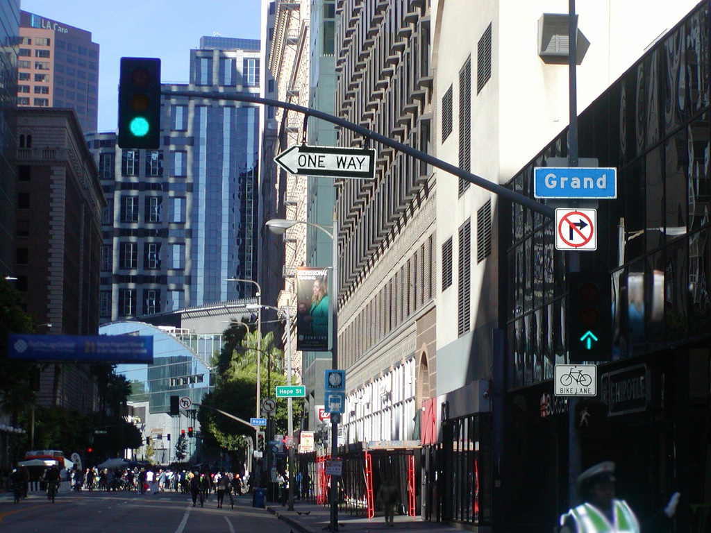 City Signs â€” cohesive civic identity