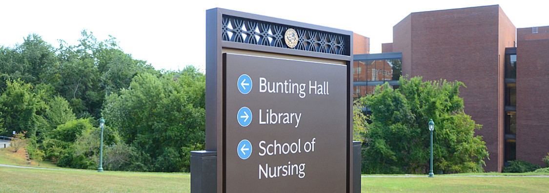 College Signs â€” campus branding & arrival