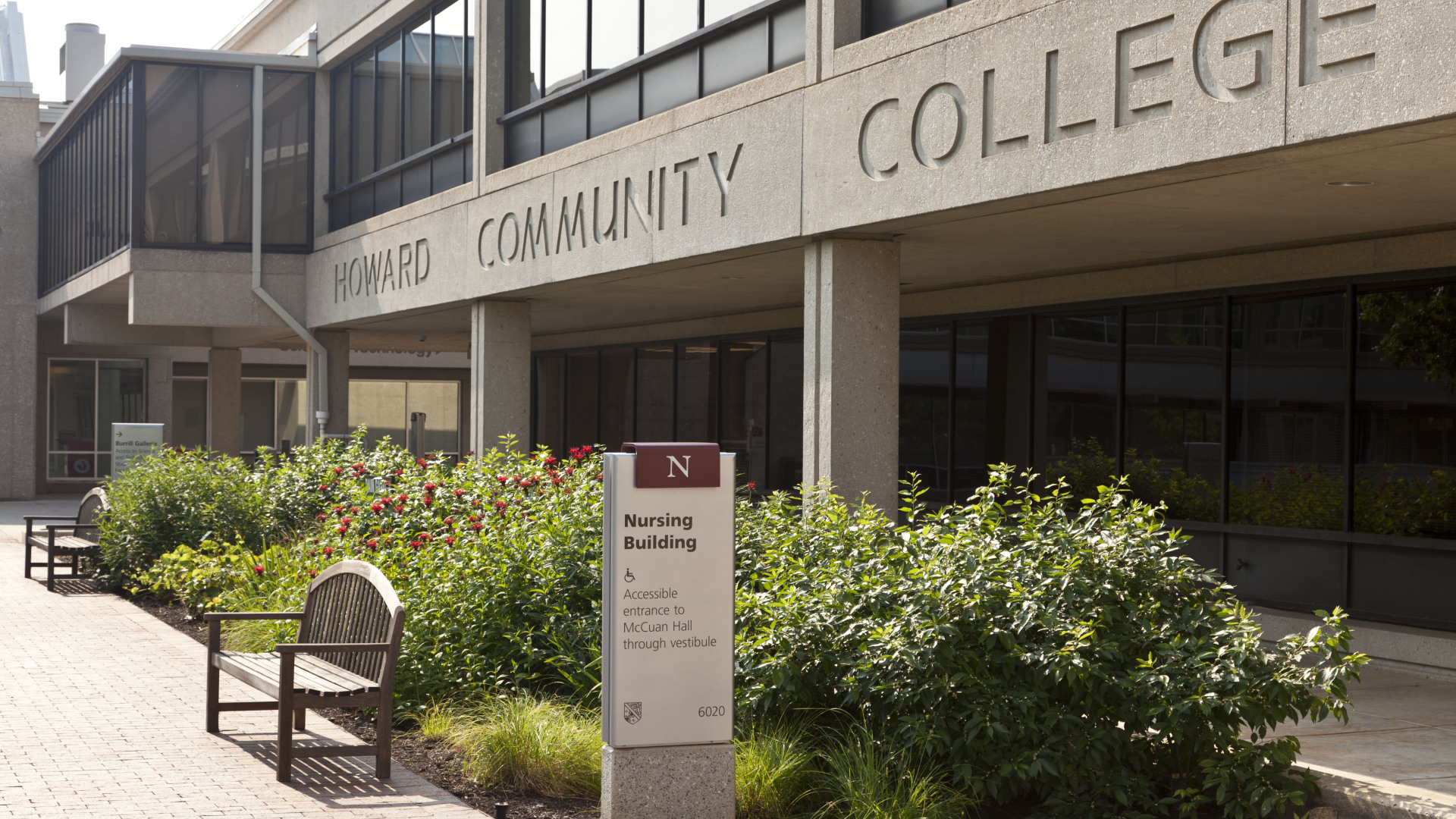 College Signs â€” accessible campus navigation