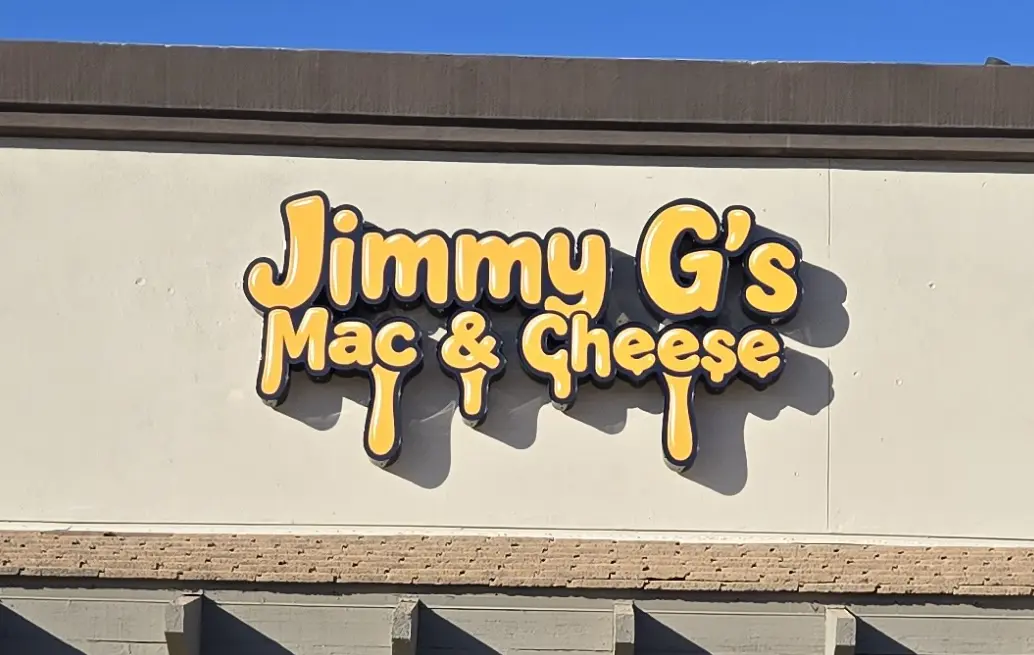 Jimmy G’s Mac & Cheese dimensional storefront sign