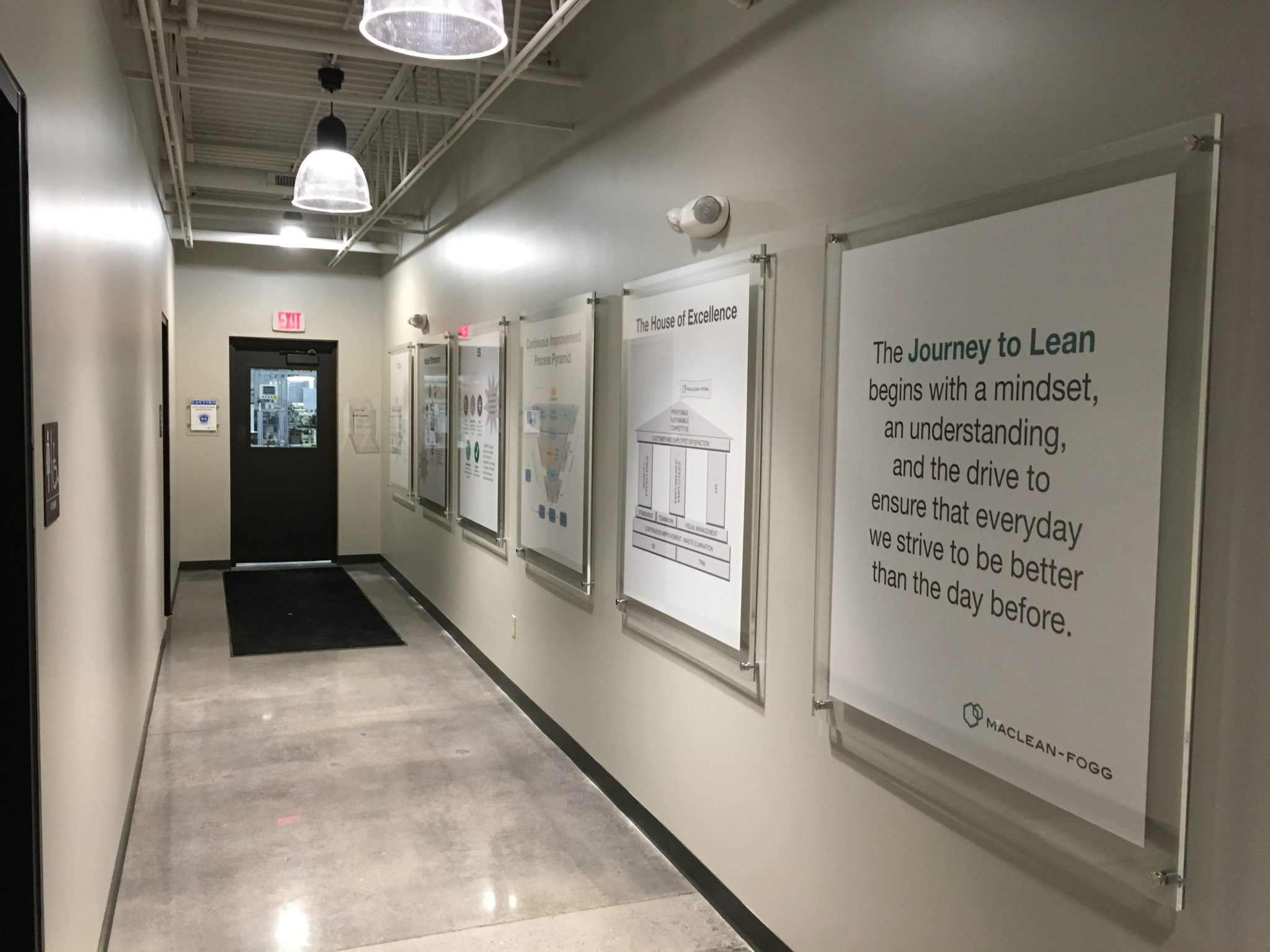 Manufacturing Signs — visible safety & process communication
