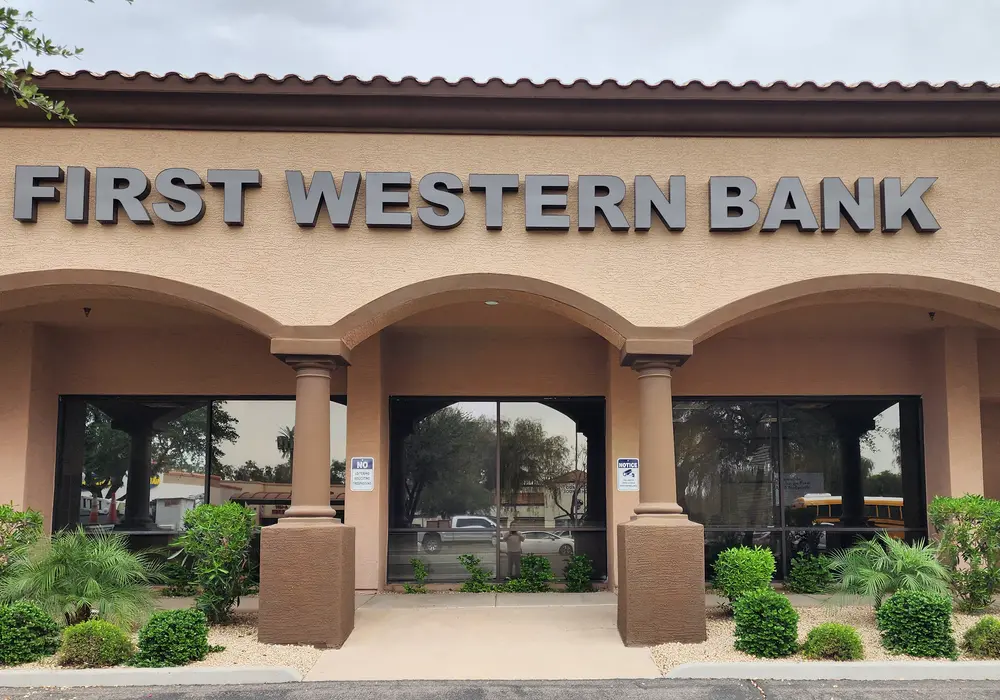 Outdoor Signs — freestanding & site sign systems