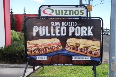 Portable freestanding sign display