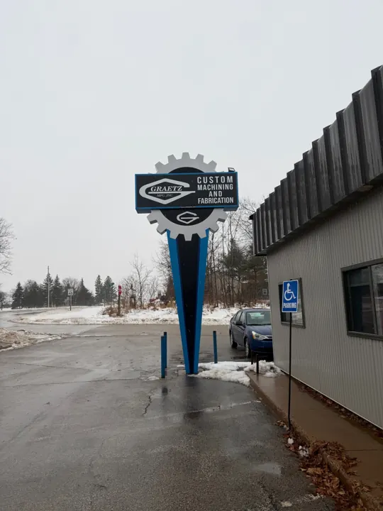 Graetz Manufacturing — pylon sign project by Covenant Signs and Graphics
