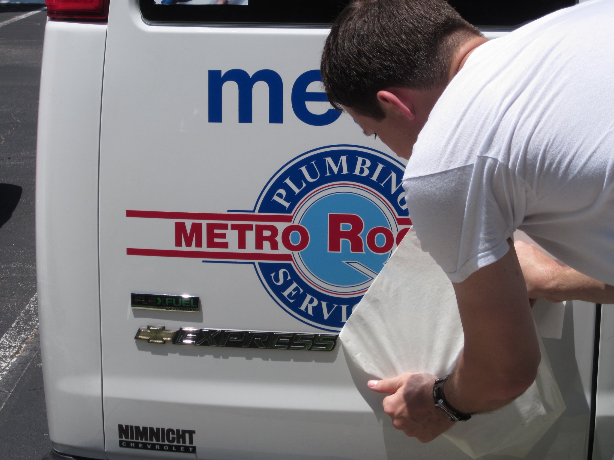 Professional installation of custom vehicle vinyl decals